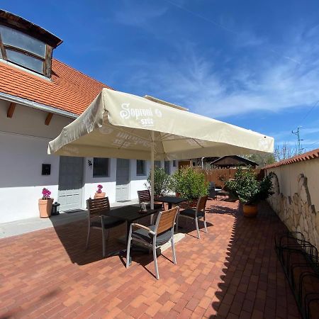 Bed and Breakfast Szkita Panzio à Balatonmáriafürdő Extérieur photo